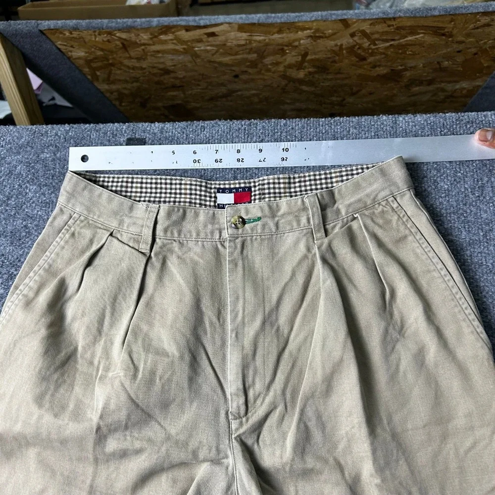 Tommy Hilfiger Chino Pants Mens Size 32X26 Beige Pleated Relaxed Fit Vintage